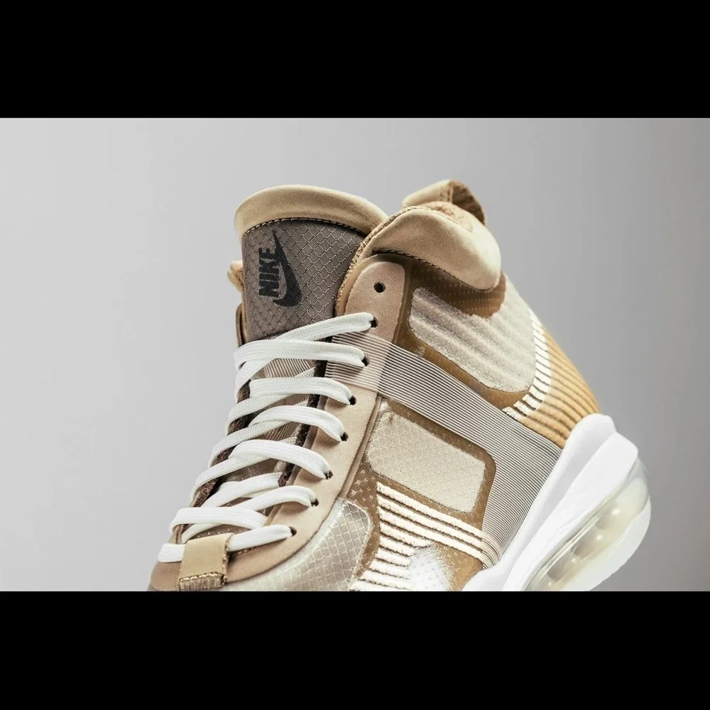 Nike John Elliott x LeBron Icon sz vario